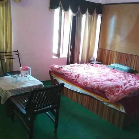 Himanshu Resorts Manāli Extérieur photo