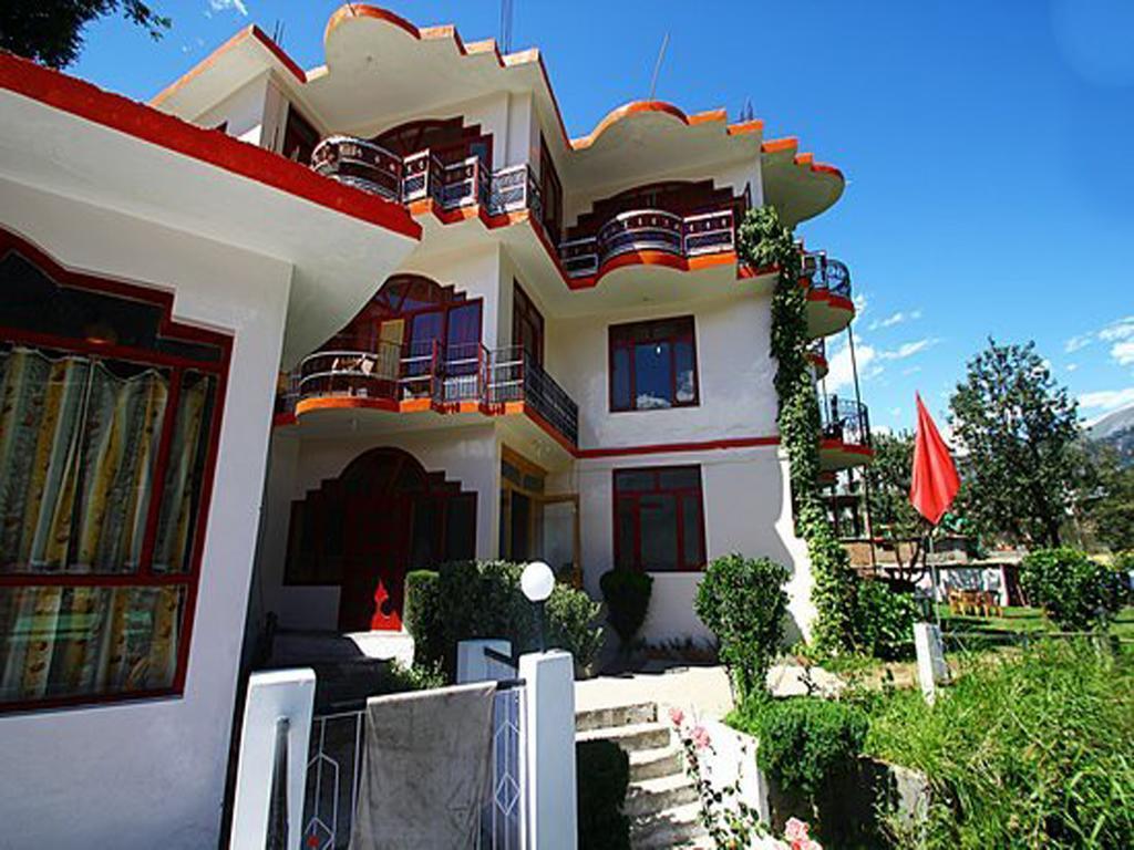 Himanshu Resorts Manāli Extérieur photo