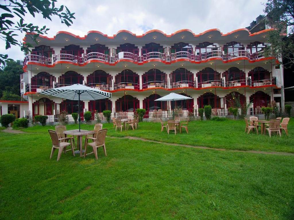 Himanshu Resorts Manāli Extérieur photo
