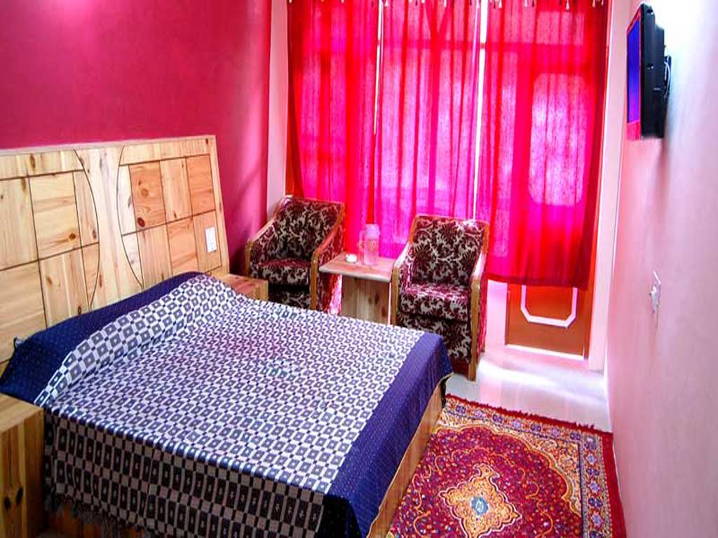 Himanshu Resorts Manāli Chambre photo