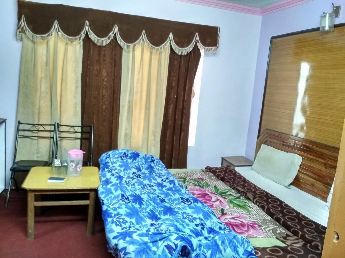 Himanshu Resorts Manāli Extérieur photo